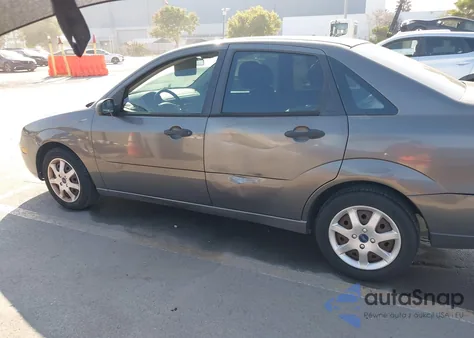 2005 Ford Focus Zx4 из США, поврежденный, VIN 1FAFP34N15W216768